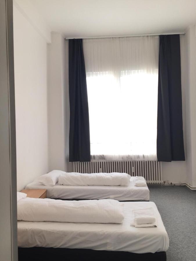 Pension Dreilinden Hannover Gmbh Buitenkant foto